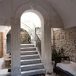 Casa Catale
