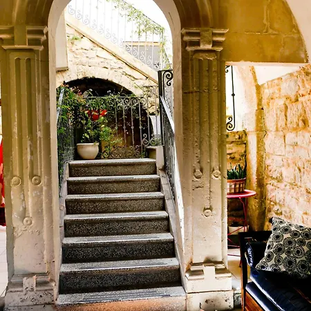Casa Catale